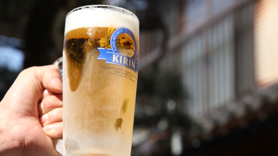 飲み放題はビール、焼酎グラス、チューハイ、自家製梅酒と種類豊富に揃えています