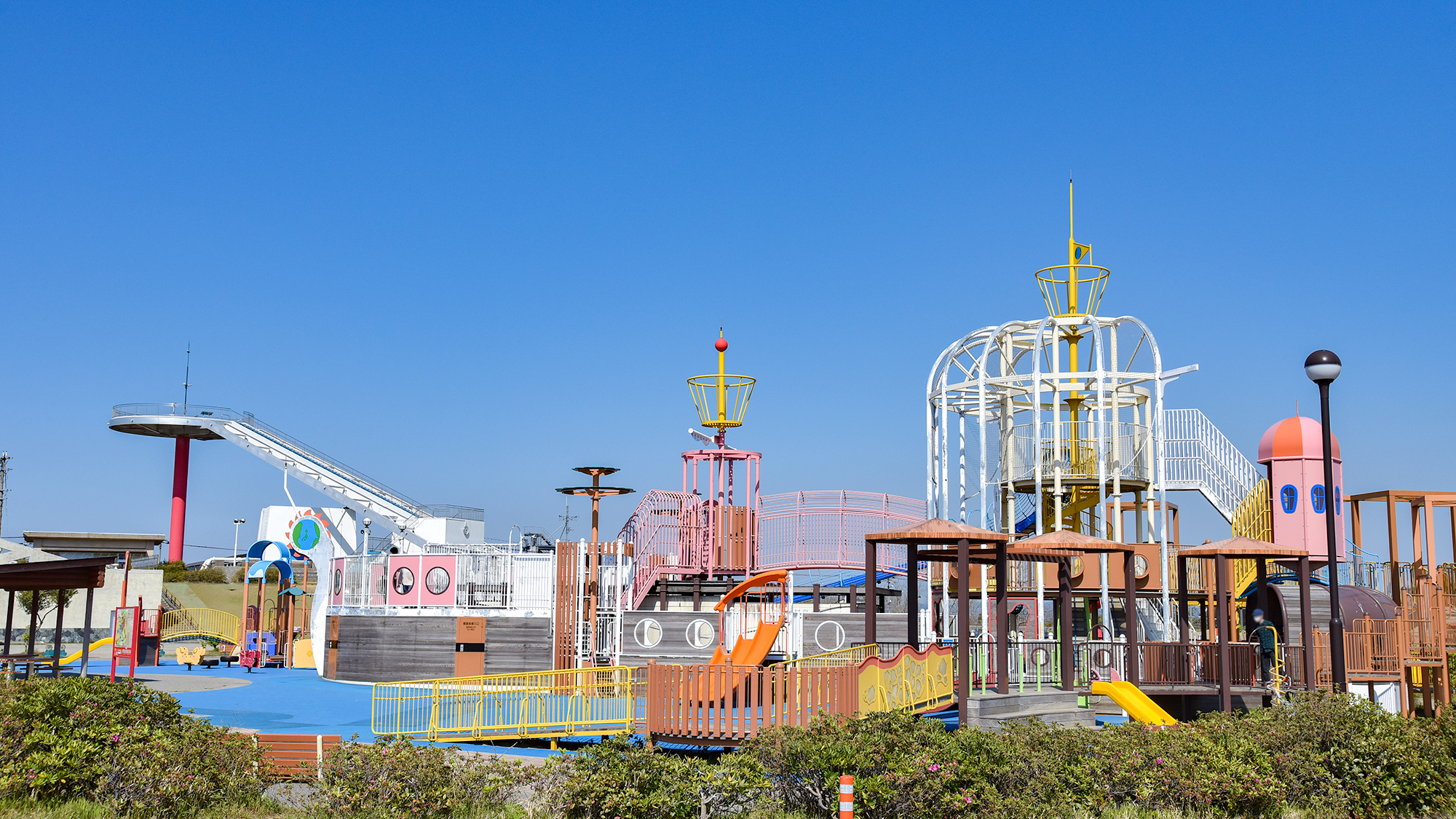 *【総合公園】海族船サンセット号