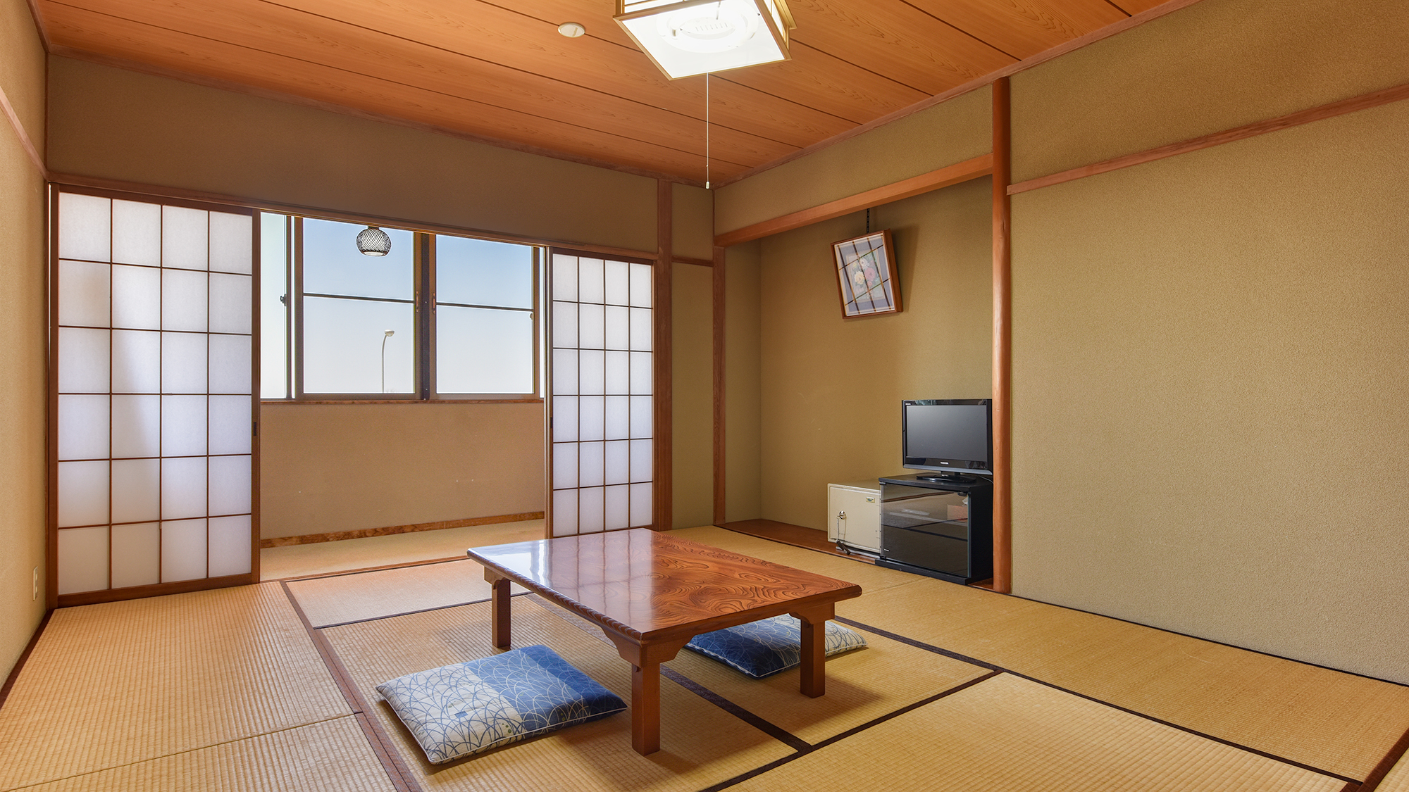 *【和室10畳】足をのばしておくつろぎいただけます