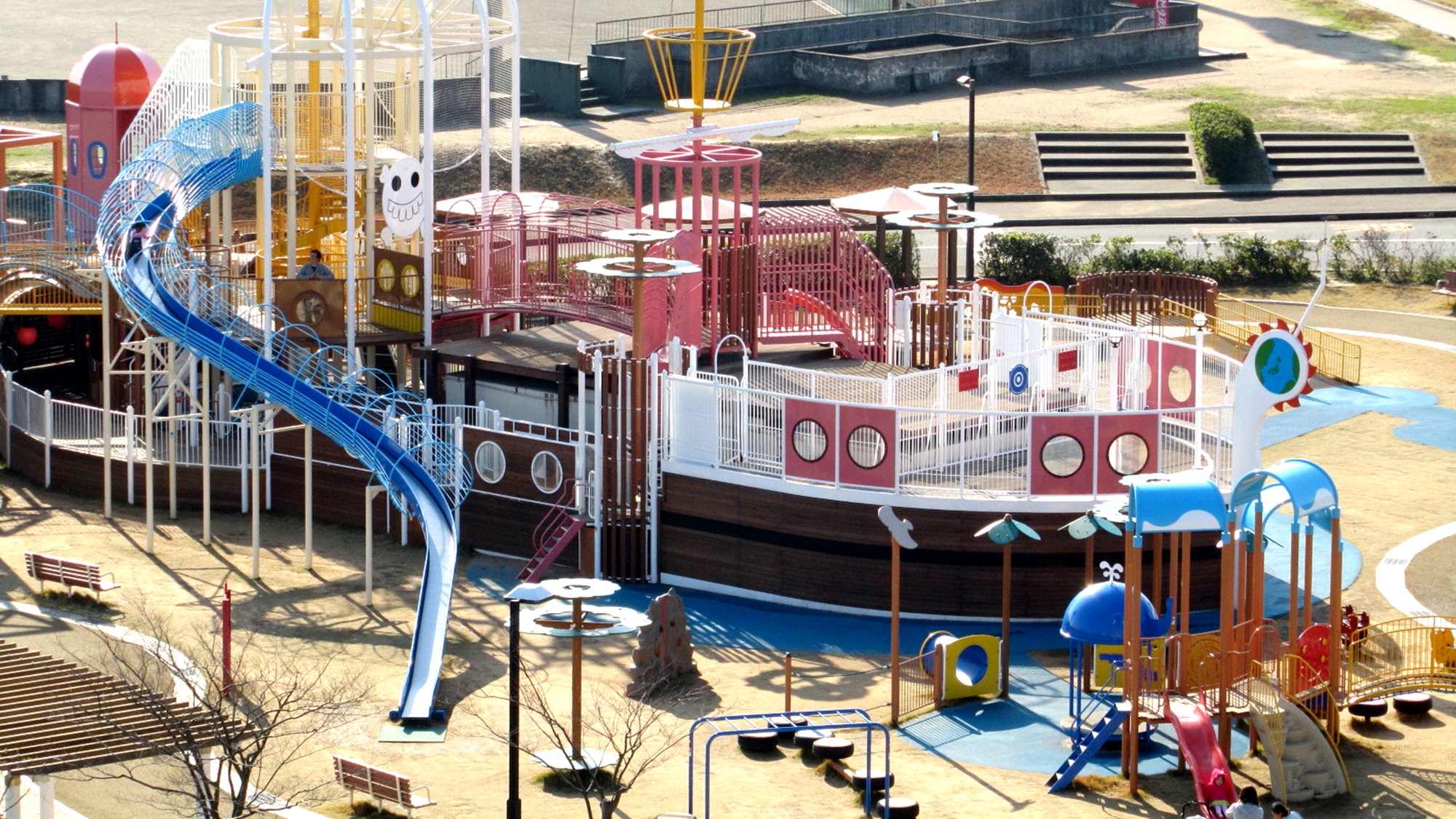 *＜内灘町総合公園＞海族船サンセット号（大型遊具）