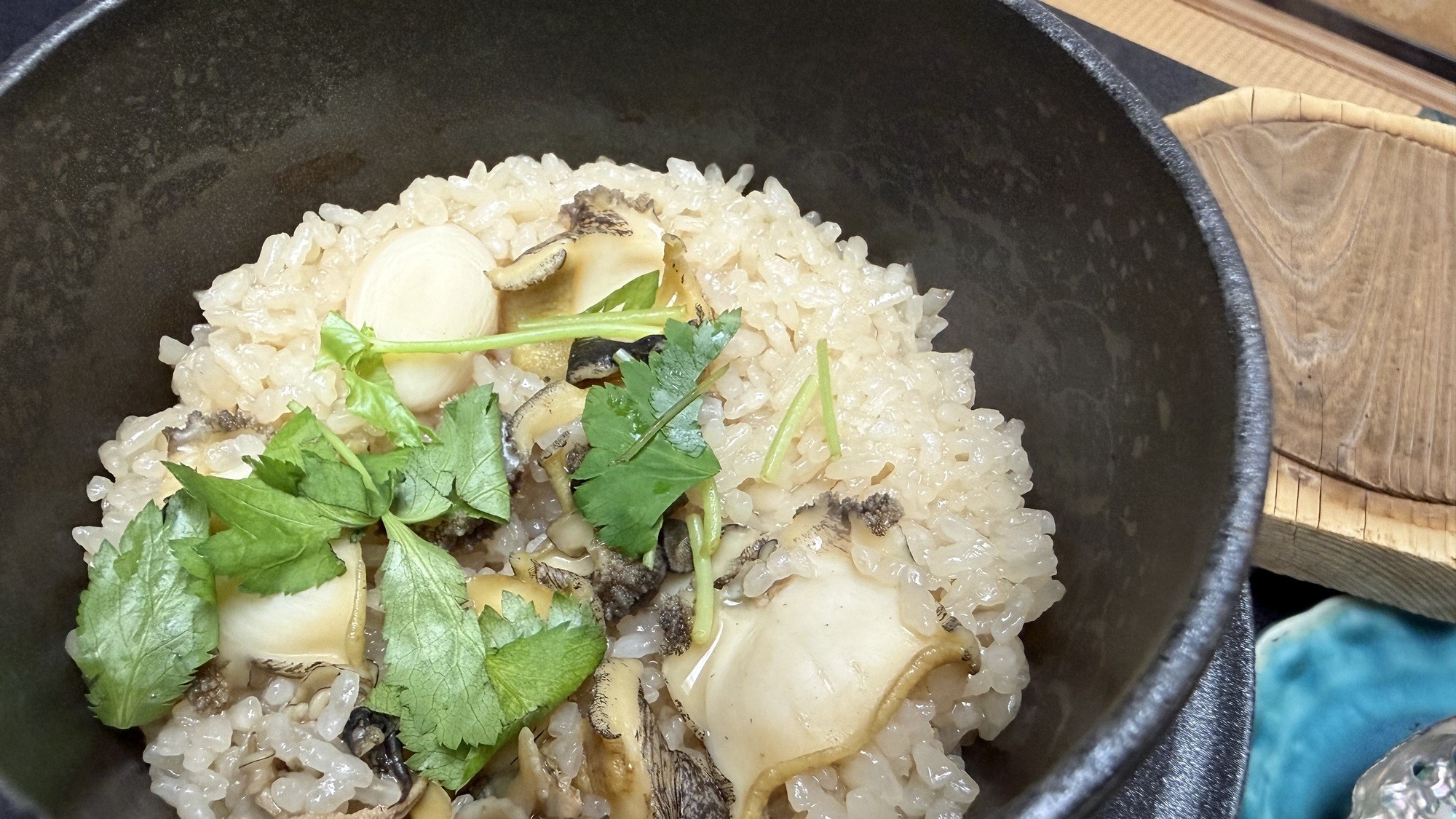 あわびの釜飯｜食事イメージ