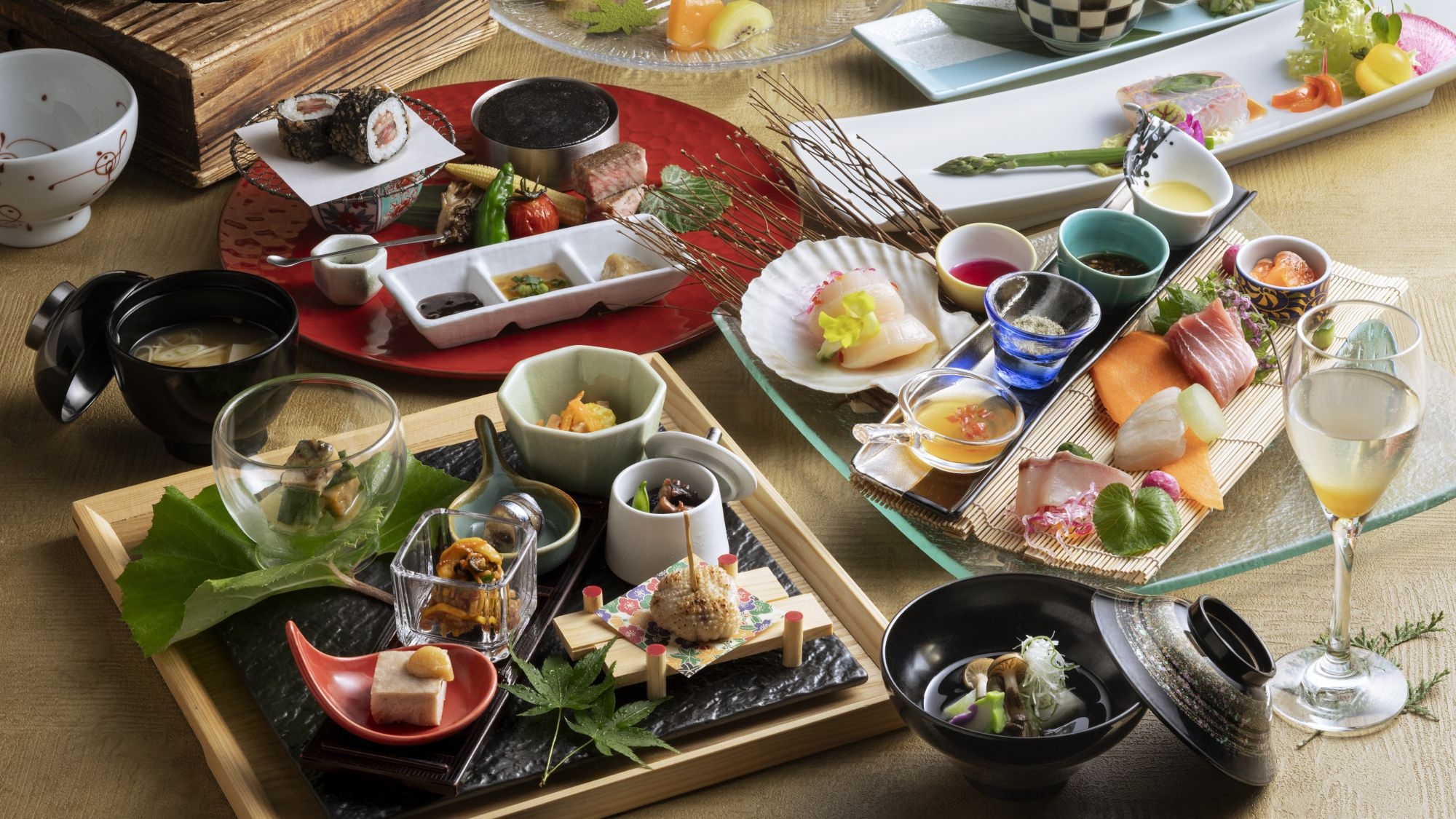 【基本】夕食会席・朝食ブッフェ／癒しと寛ぎの空間とワンランク上の温泉三昧で楽しむ