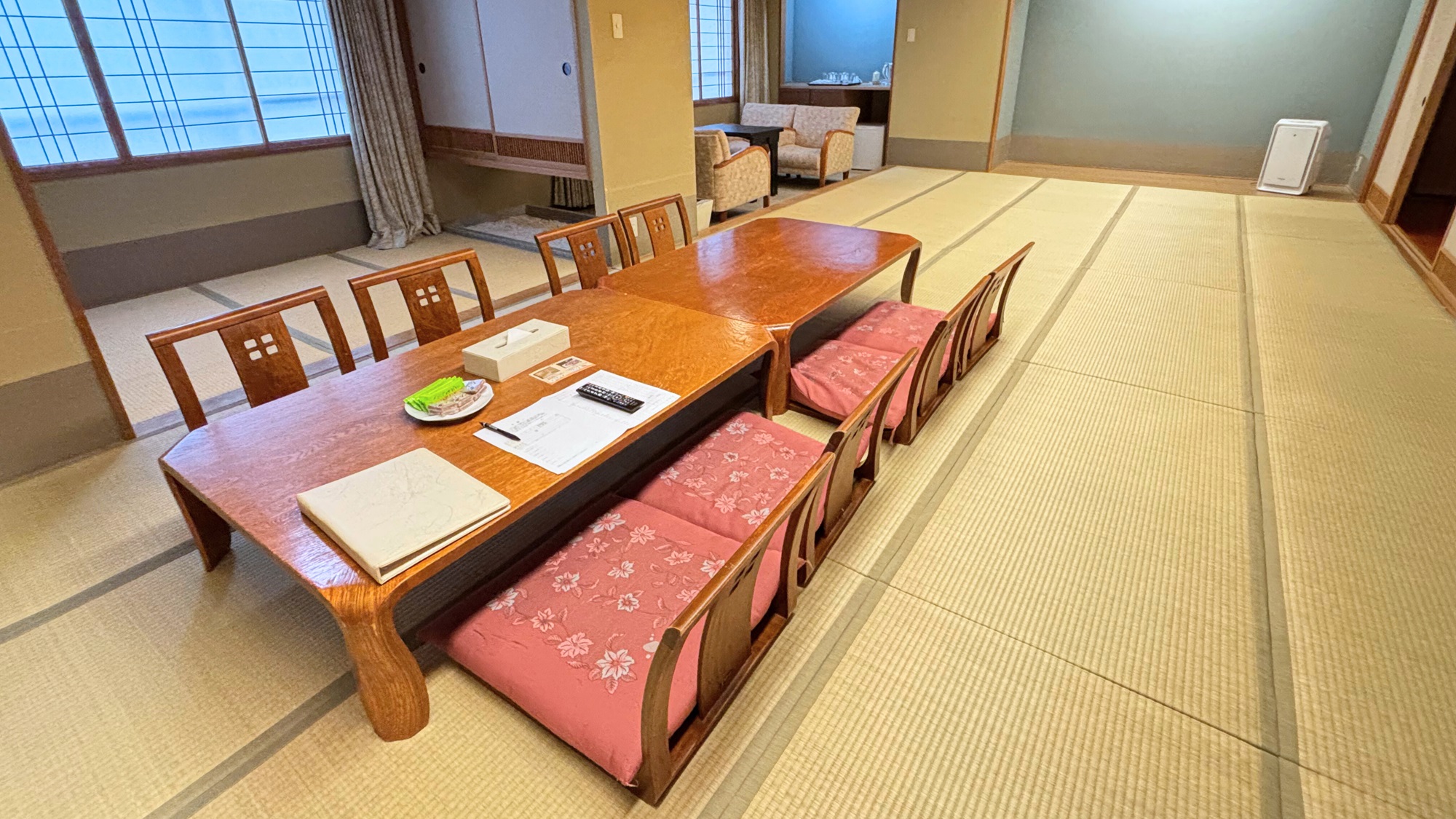【和室】8名様までお泊まりいただける大部屋タイプの客室です。
