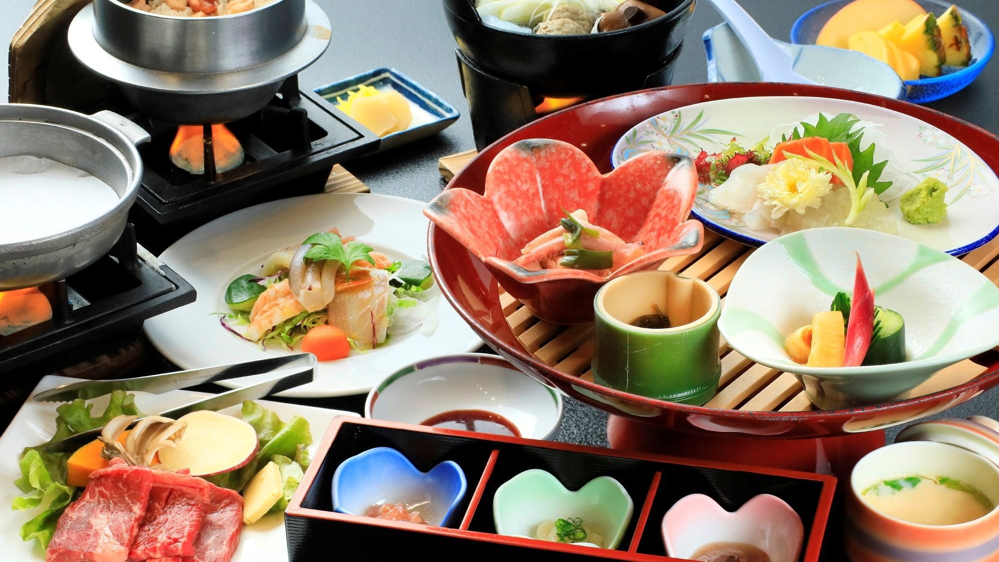 【早期割】30日前までのご予約で1100円引き！スタンダード・夕食は選べる牛肉orあわび