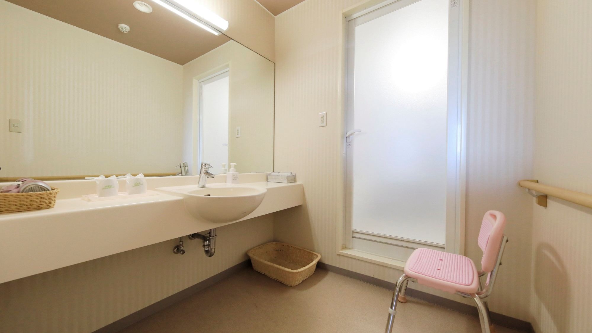 トリプル（大島）洋室