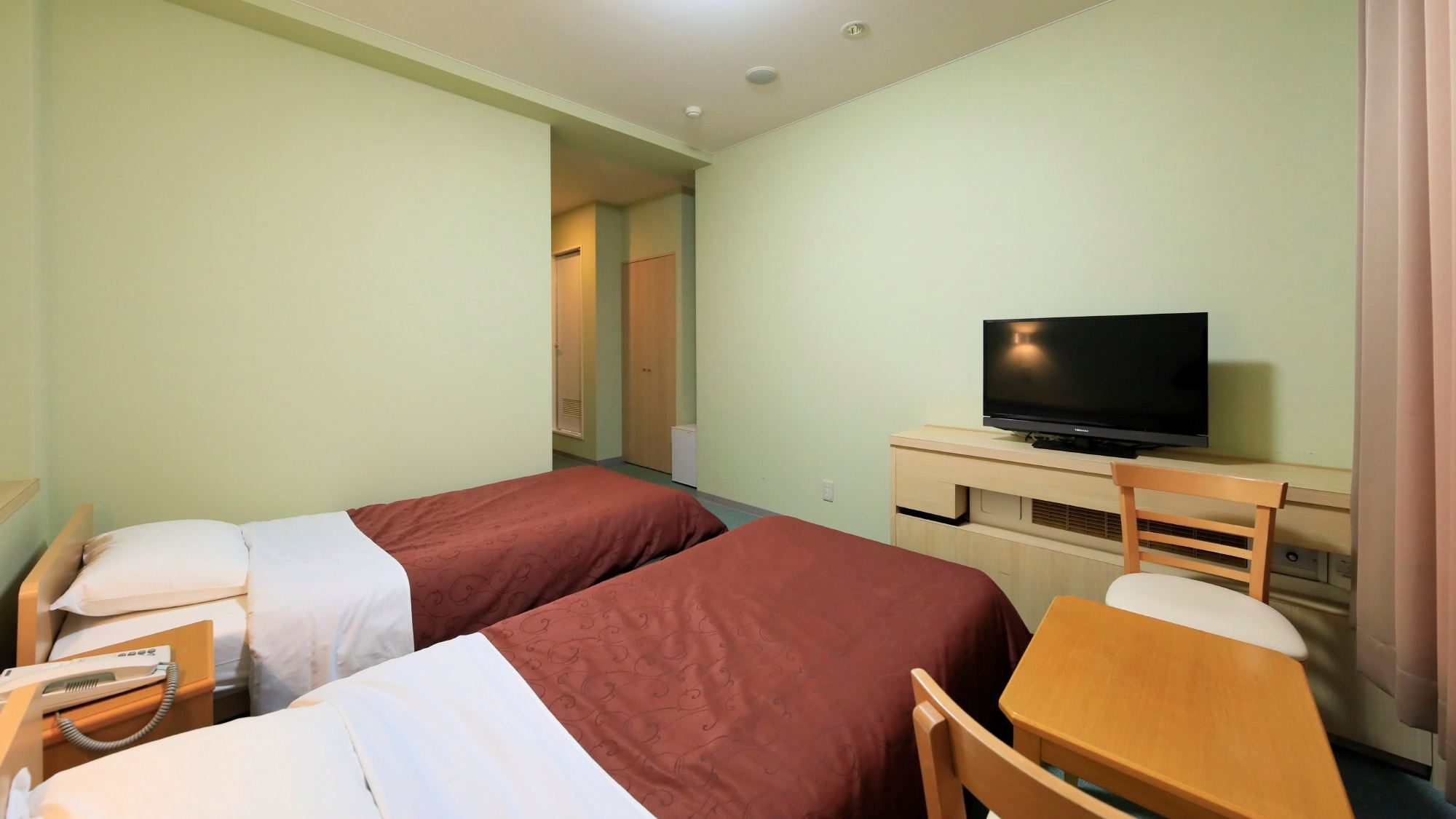 【松林側】ツインルーム（バス・トイレ付き）