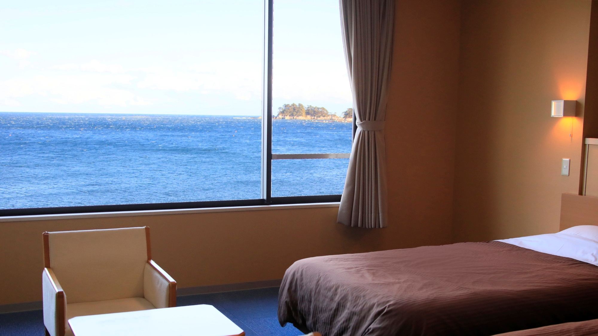 展望風呂付き・洋室