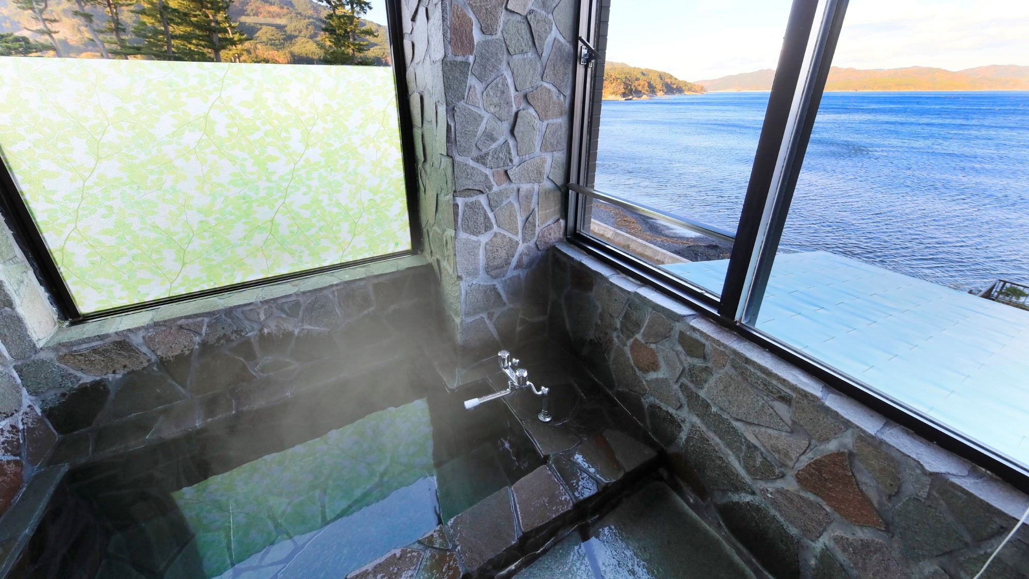 展望風呂付き・洋室