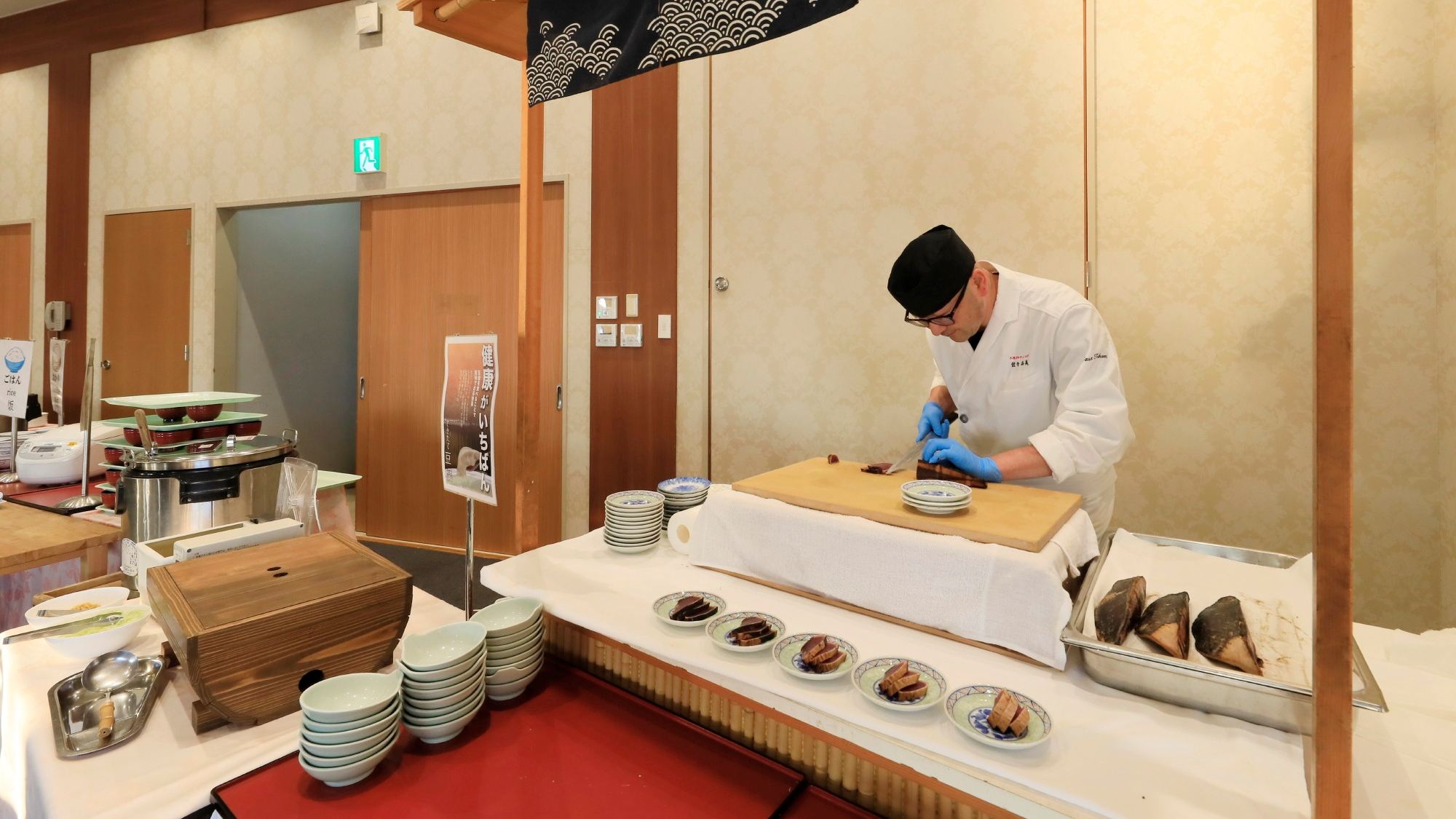 朝食バイキング