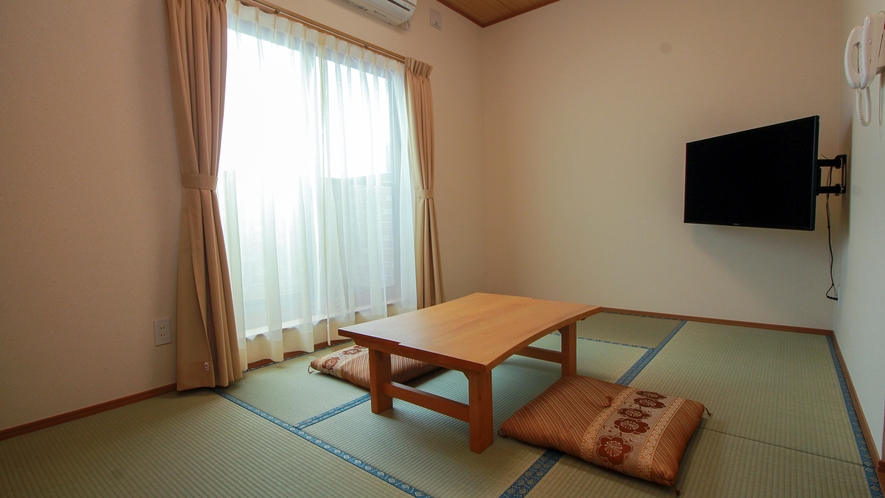 #客室一例_6畳_6畳の和室のお部屋です。