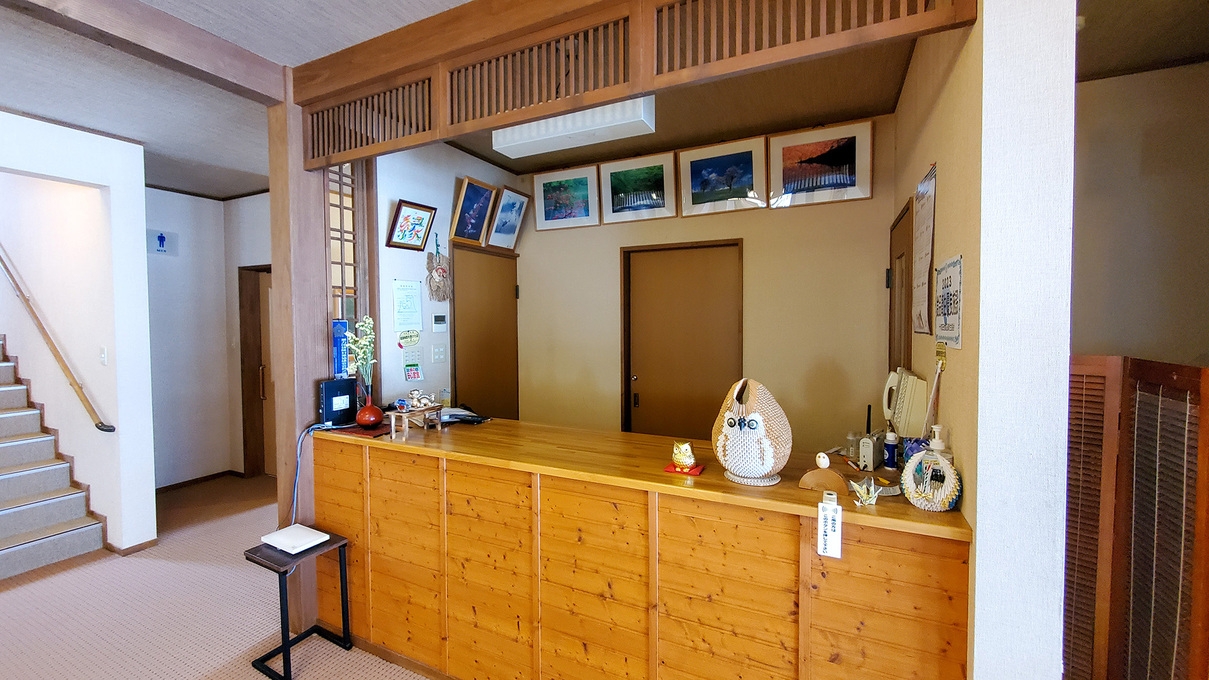 【朝食付き】源泉かけ流しの温泉で疲れもリフレッシュ☆地元の食材で作る和朝食付き♪