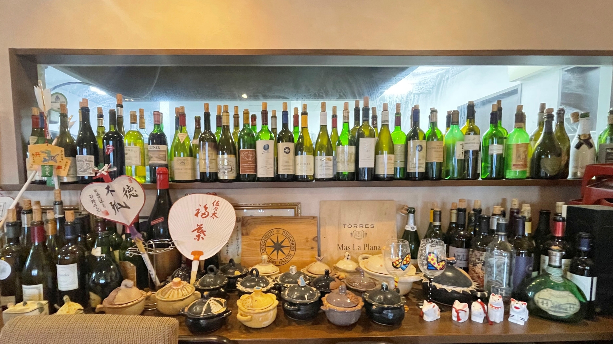 *【レストラン】お料理と一緒にワインをどうぞ