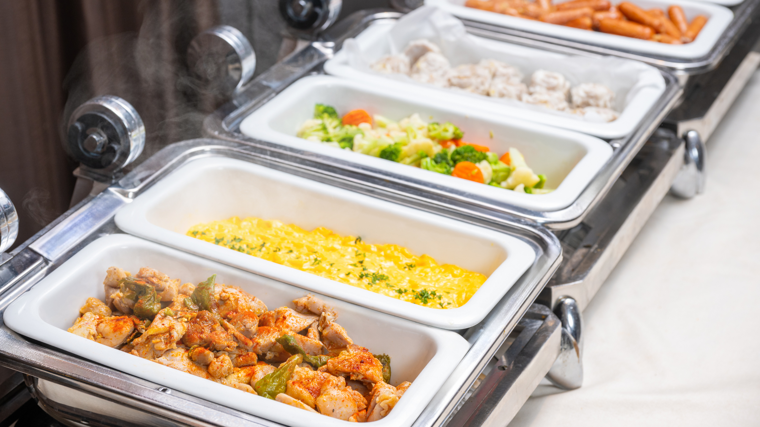 朝食ビュッフェ