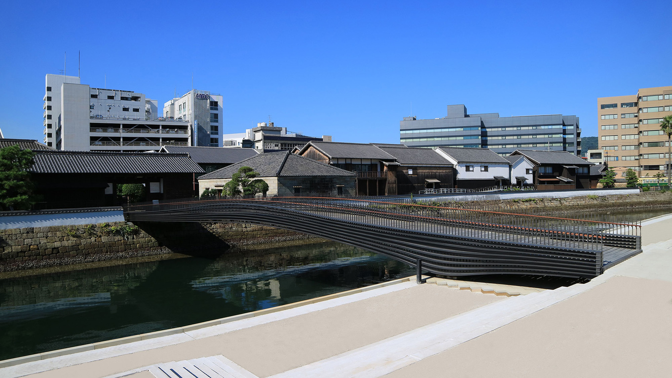 長崎・出島に130年ぶりとなる「出島表門橋」が開通（当館より徒歩約13分）