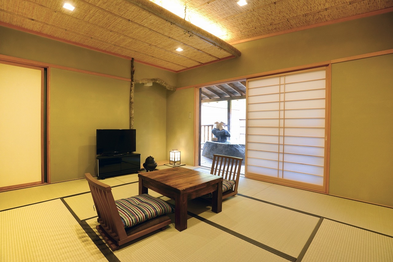 【夕朝付】【別　邸】巨石露天風呂付離れ　焼肉コースプラン