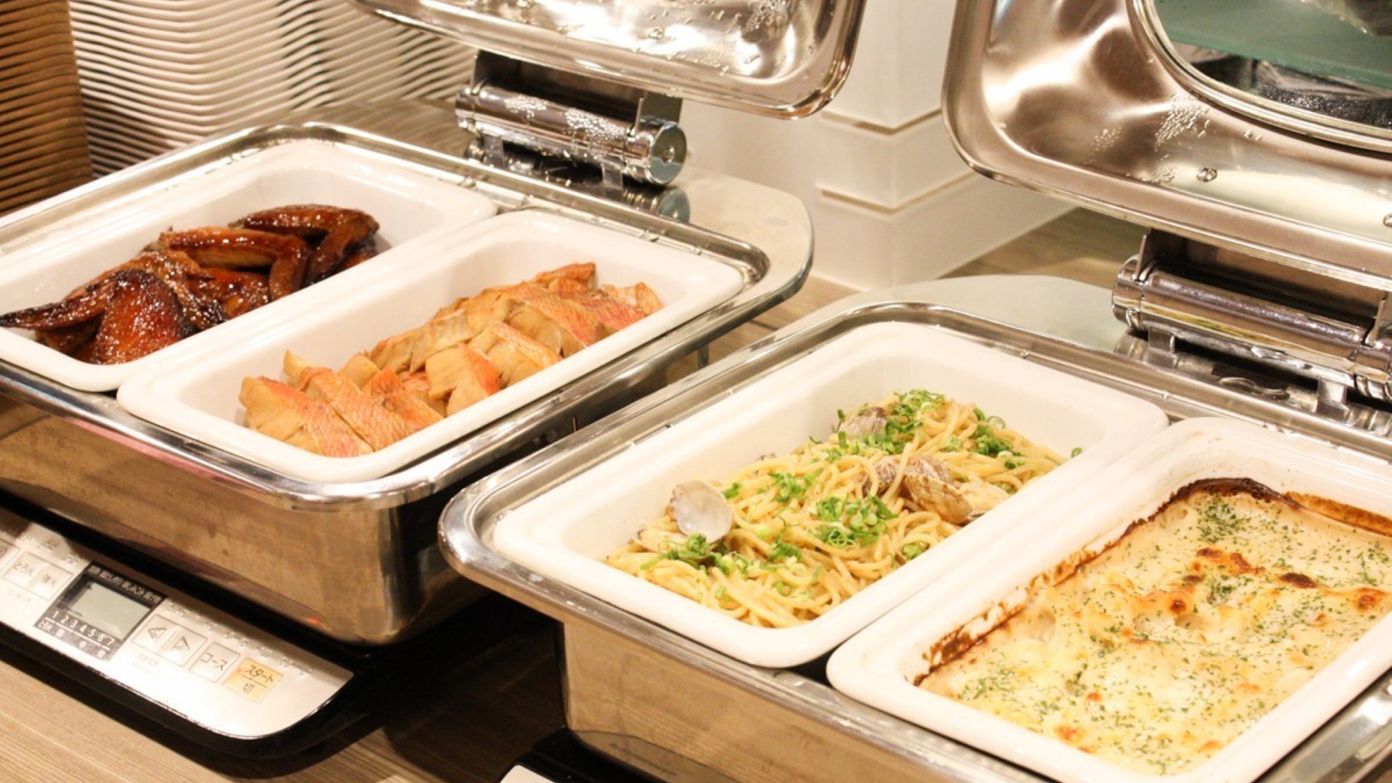夕食ビュッフェ