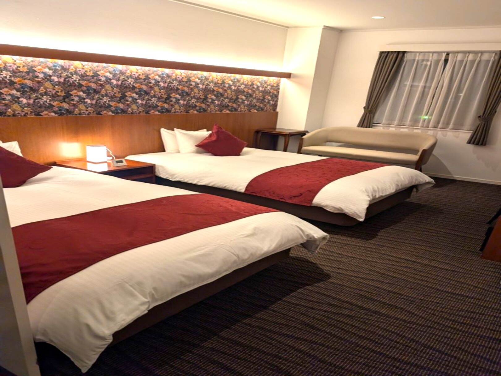 【禁煙】スタンダードツイン（4名用）