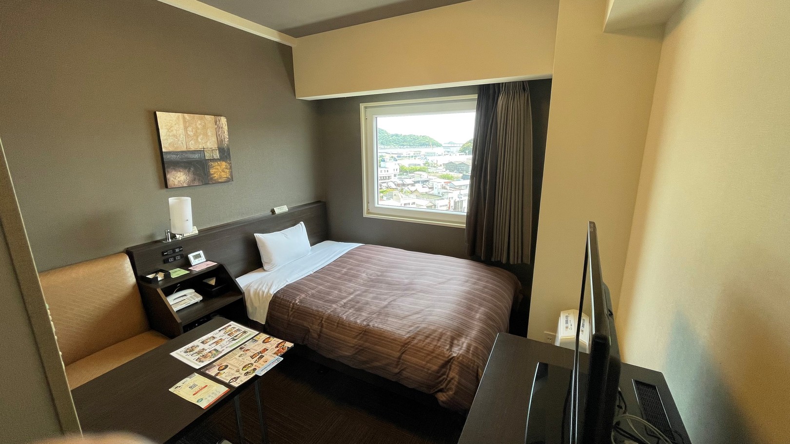 コンフォートシングルルーム　ベッドサイズ200㎝×130㎝（10平米～）