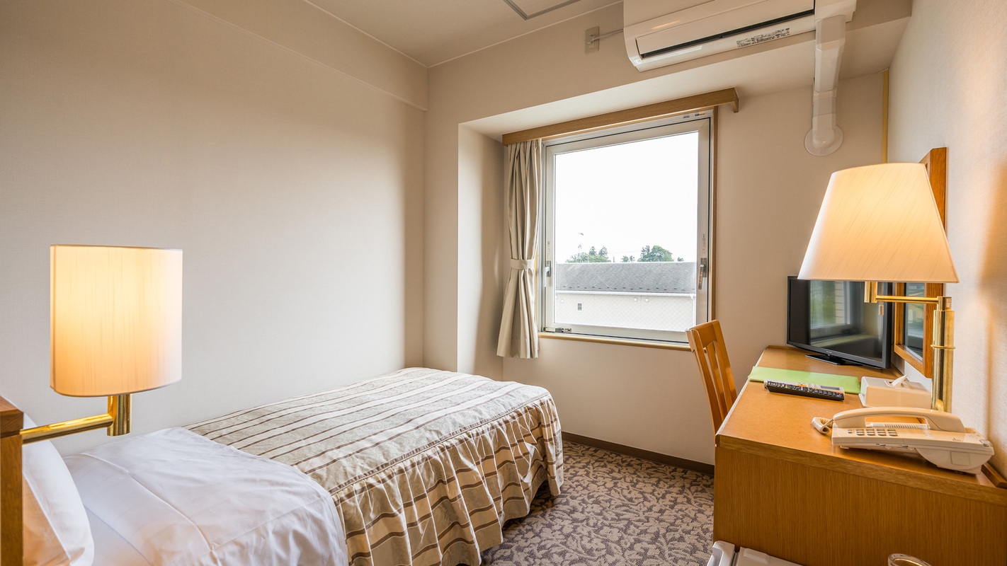 【素泊まり】全室シモンズ社製ベッド採用！有線LAN・Wi-fi完備で観光＆ビジネスに最適