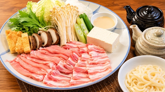 【サンダンスオリジナル】秋を楽しむ苗場♪　みんなでわいわいお得にステイ（夕・朝食付）