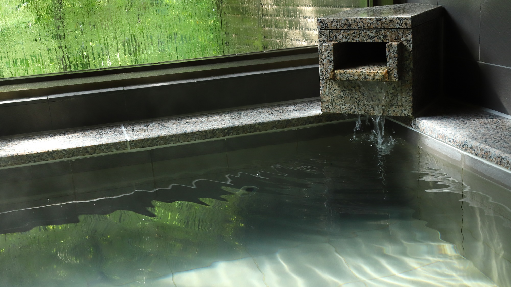 *【大浴場（男湯）】日本三美人の湯「龍神温泉」！良質な温泉でお肌がスベスベに♪