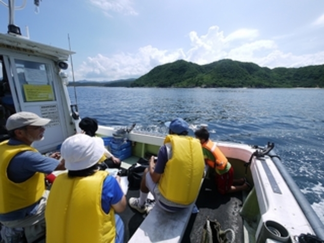 漁船の遊覧船「浦島船」