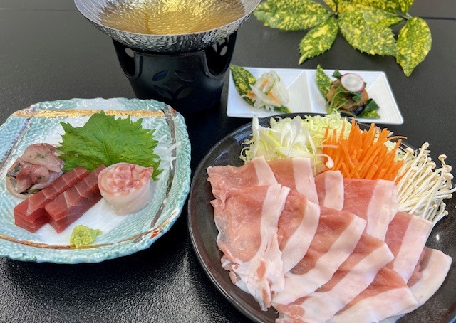 【夕食付き】平日限定　翌朝温泉無し、朝食無し　夕食は豚しゃぶ御膳　