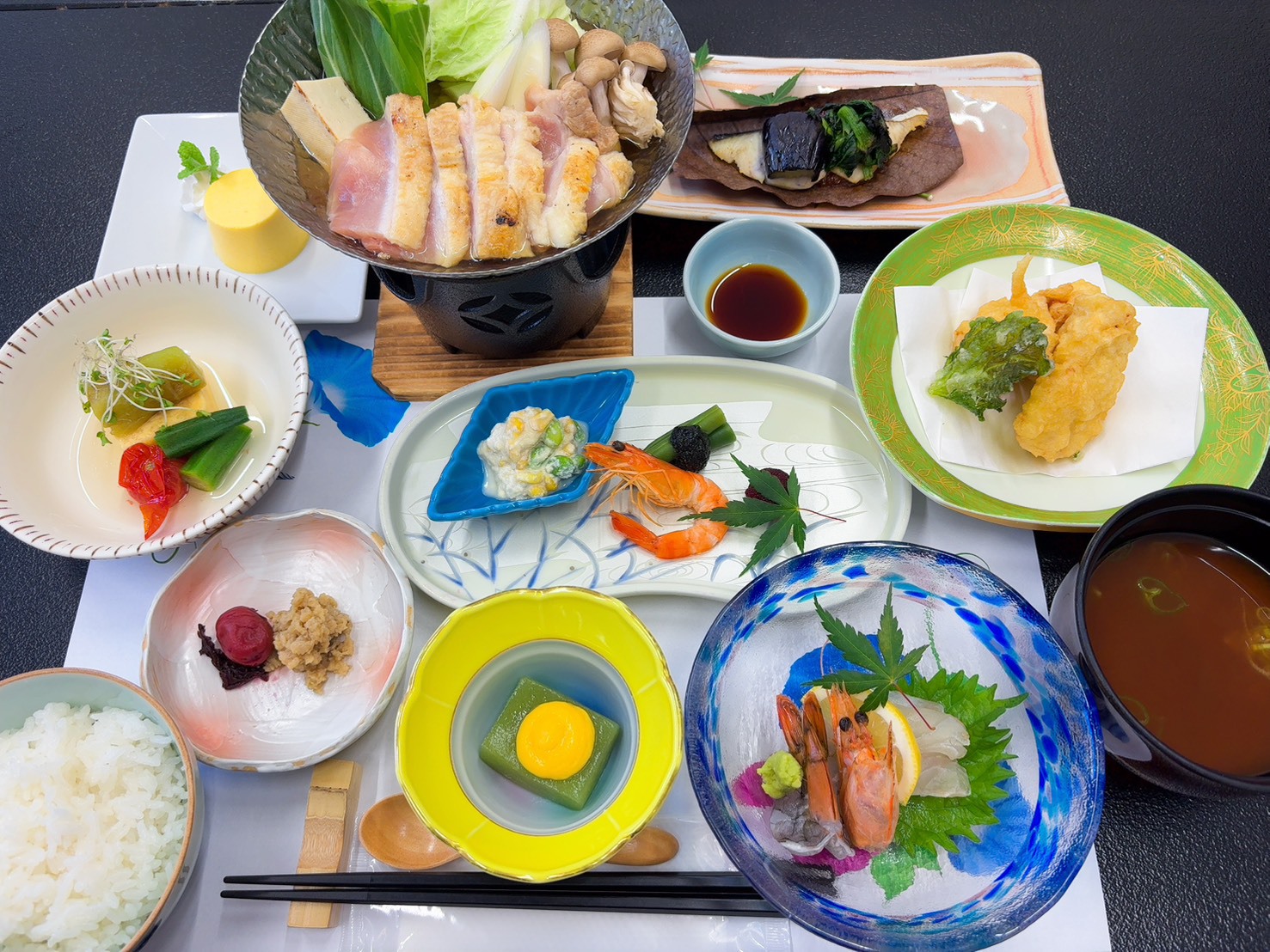 【２食付き】メインは鶏鍋　スタンダード会席プラン＜大浴場・サウナあり＞