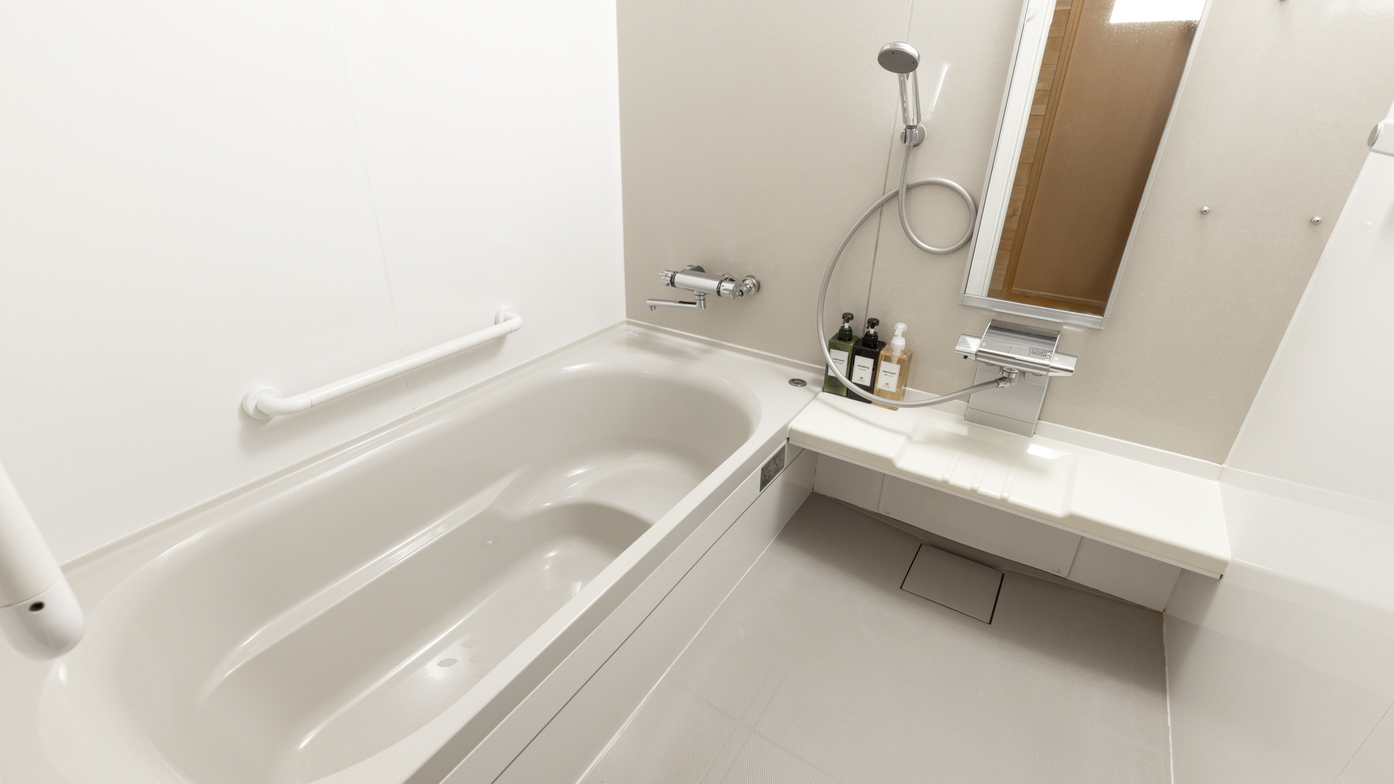 大コテージ【バスルーム】