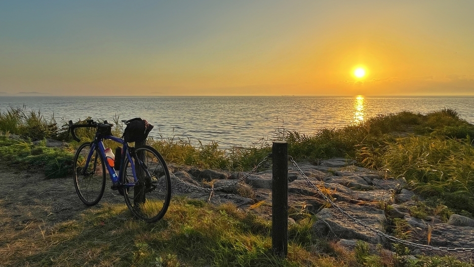 【滋賀県サイクリストにやさしい宿】認定！湖周道路沿いに位置する当館はビワイチの拠点にもピッタリです。