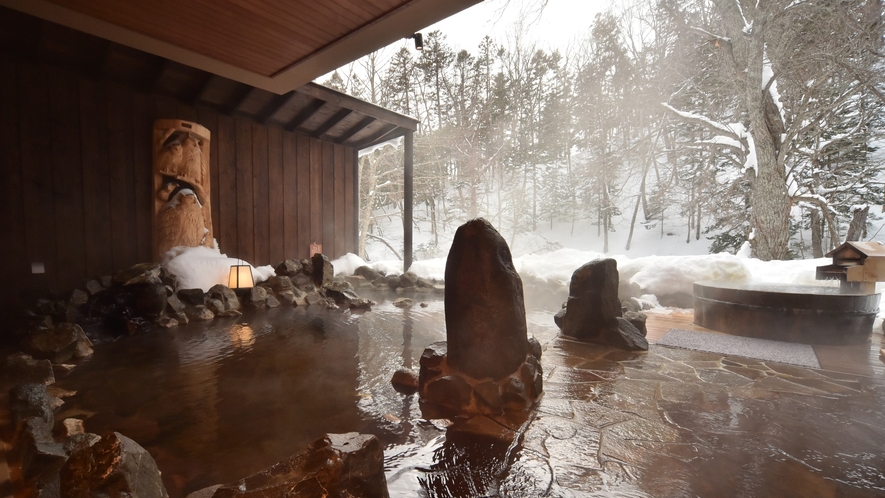 冬の河神の湯（露天風呂）