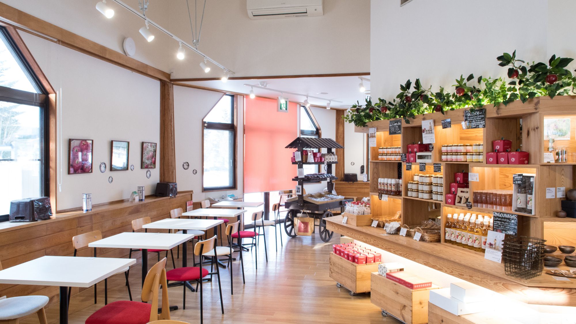 【周辺観光/奥入瀬ろまんパーク】