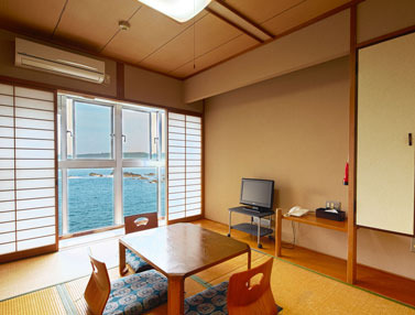 Japanese-style room (6-8 tatami mats)