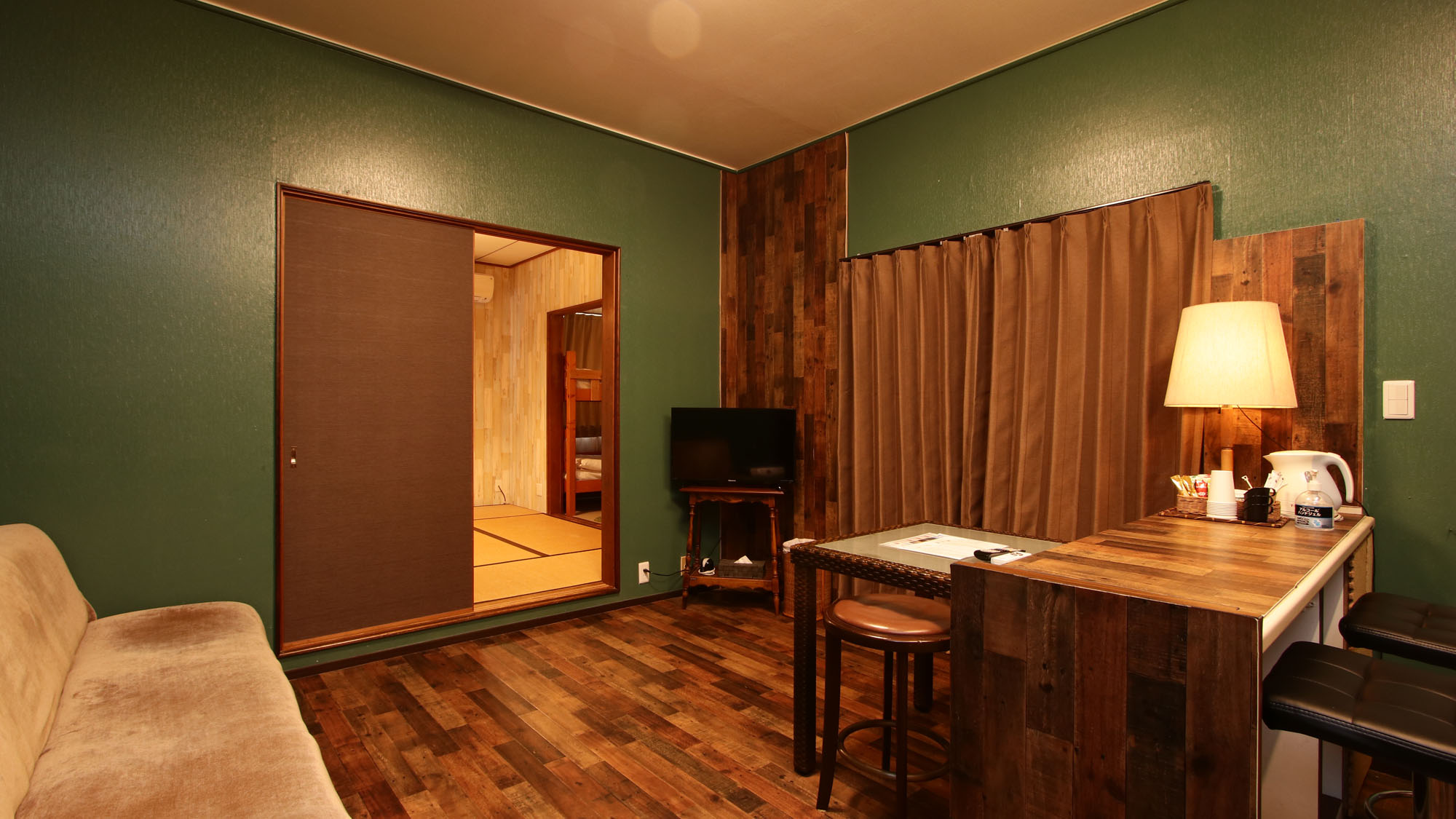 客室_和洋室◆キッチン・ウッドデッキ付き*