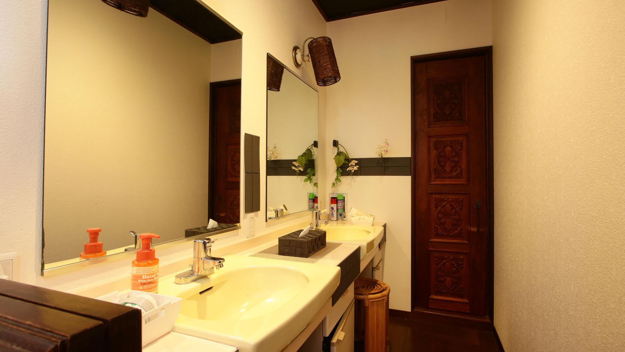 館内_2階共有洗面所*