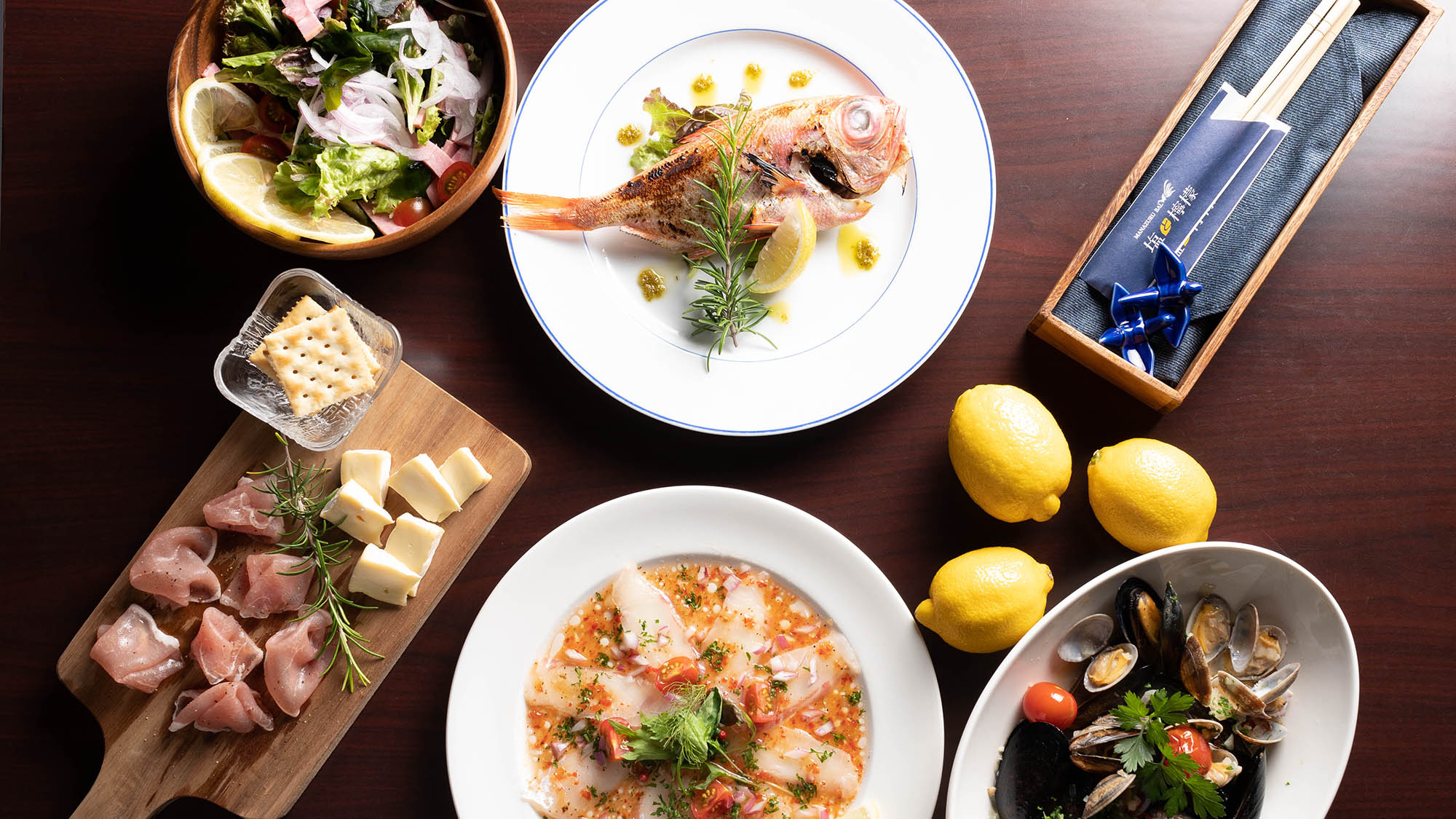 ・【真鶴バル 塩と檸檬】真鶴の「塩」「檸檬」をふんだんに使ったお料理をご賞味ください