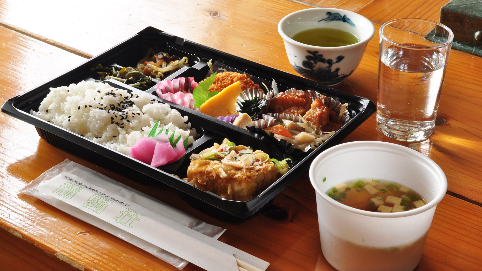 【仕出し弁当ご夕食一例】ビジネス、学生団体のお客様にはご好評です