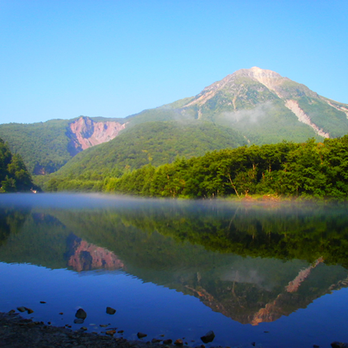 【上高地】美しい景観が人気の上高地へは当館からバスで約30分。