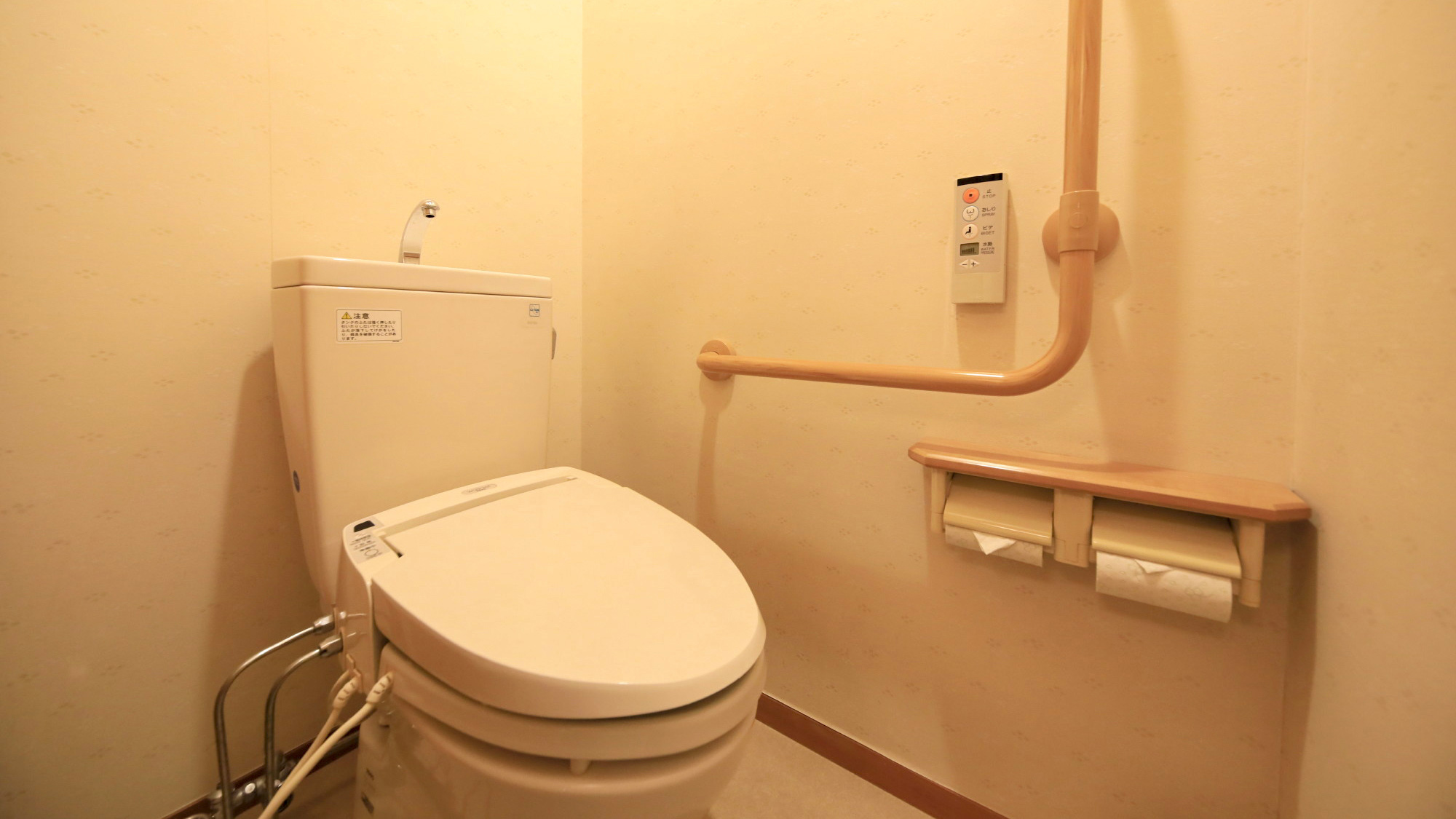 【ホテル和室】お部屋には洋式トイレがございます