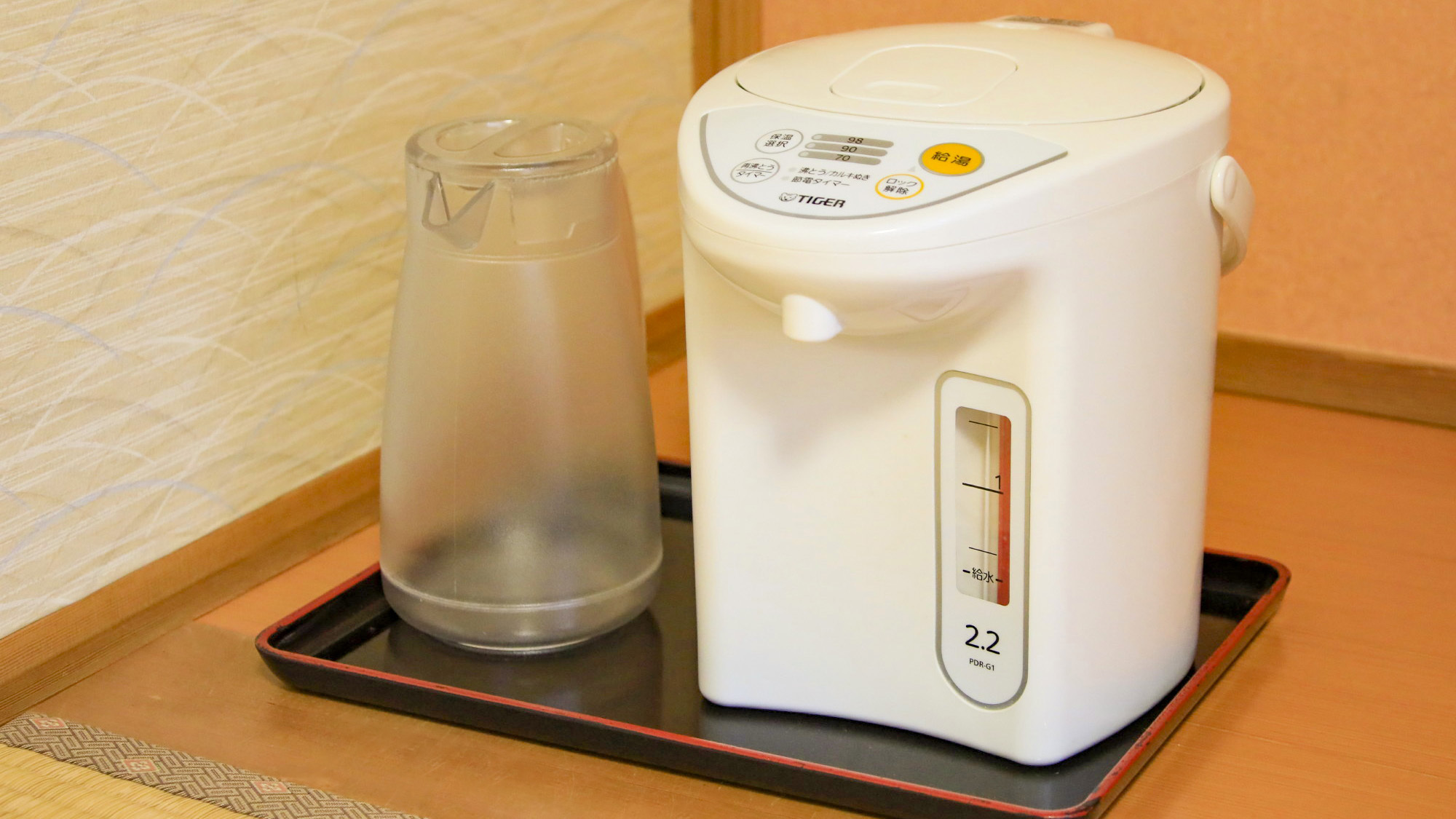 【ホテル和室】 給湯器も設置されています