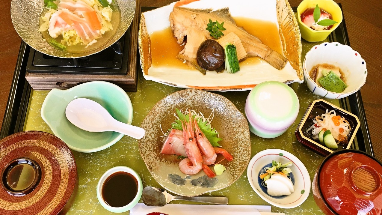 （部屋おまかせ）★ワンドリンクサービス★ビジネスマンの急な出張応援プラン一泊二食付！【自家源泉の宿】