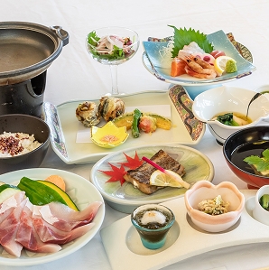 【期間限定！】料理長おすすめ会席「お肉コース」＆夕食時ソフトドリンク飲み放題プラン（２食付）