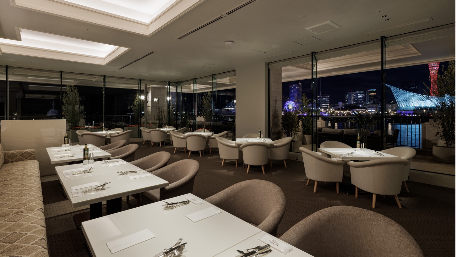 【蓮×ami神戸・特別宿泊プラン】夜景が見えるディナーレストラン×天然温泉リゾート【夕朝食付】