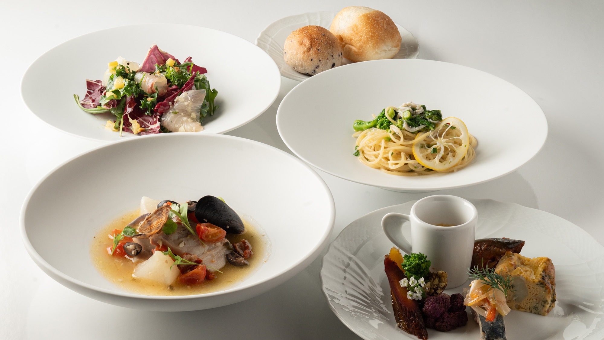 【蓮×ami神戸・特別宿泊プラン】記念日を彩るアニバーサリーディナー【ケーキ・ブーケ/夕朝食付】