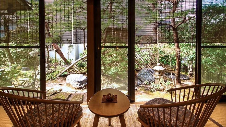 【新館-雲母-kirara-】部屋からの庭園の眺め
