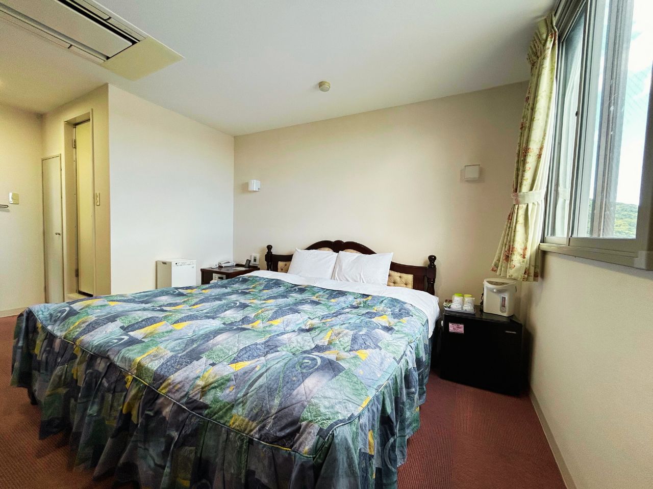 【ダブルルーム】お風呂とトイレが分かれたセパレートタイプの広々としたお部屋