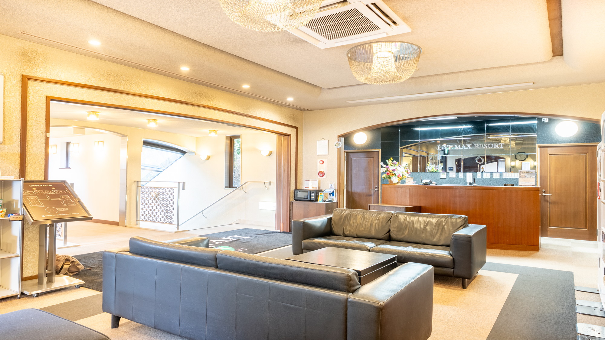 【フロント・ロビー】8：00～22：00