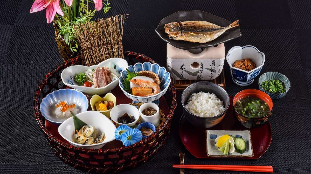 伊豆の旬食材を使用　〜和を中心とした体にやさしい膳朝食〜