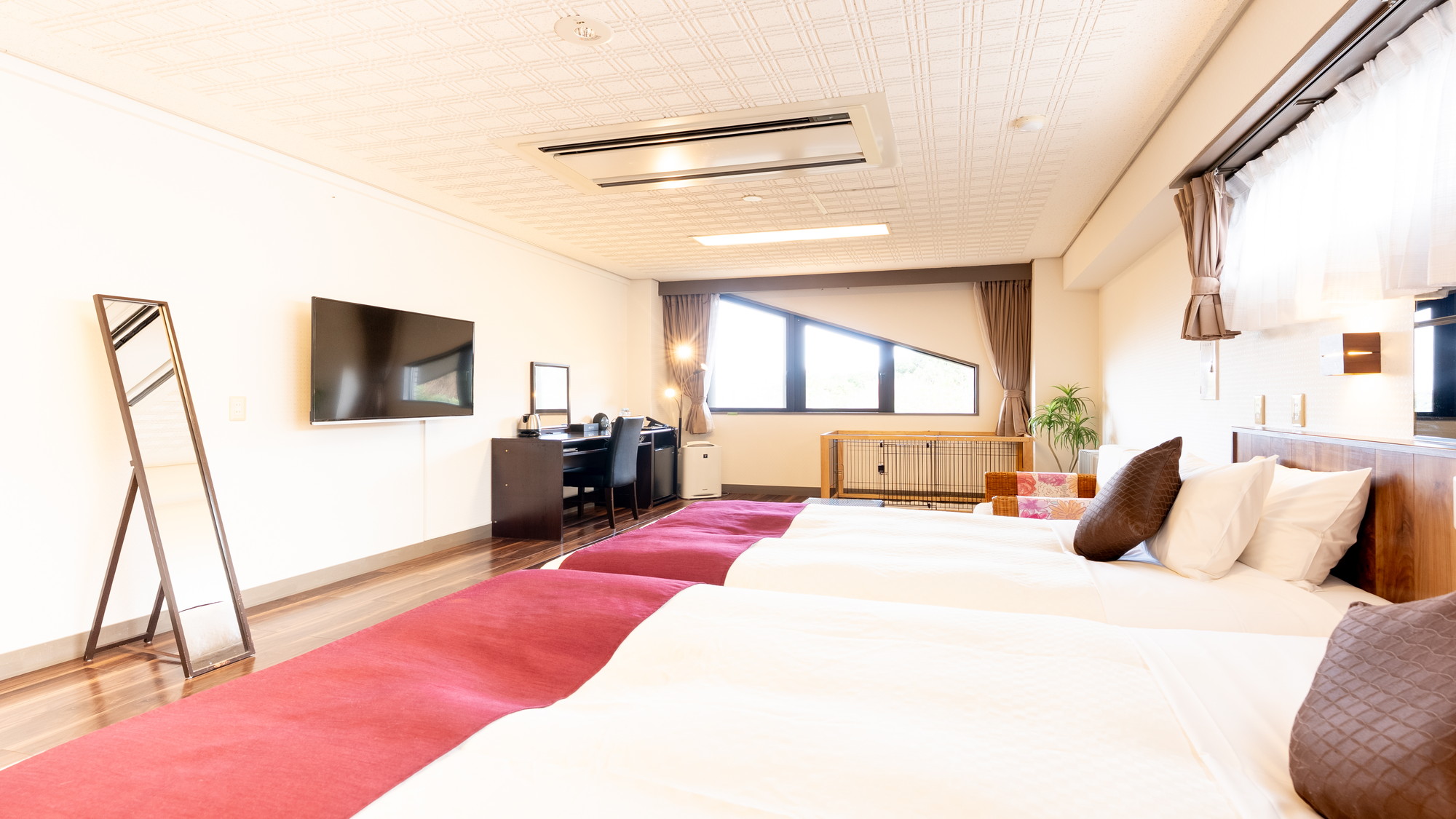 ペット同伴可【和モダンコーナー洋室】３０平米　海側ビュー