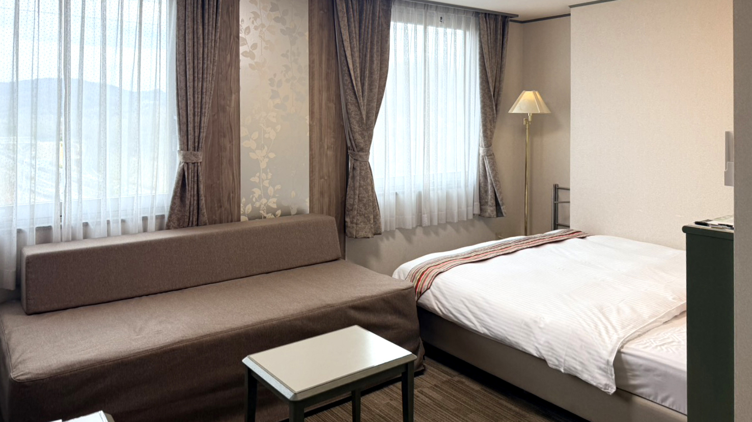 ◇禁煙◇キングサイズベッドルーム【ベッド幅180cm】